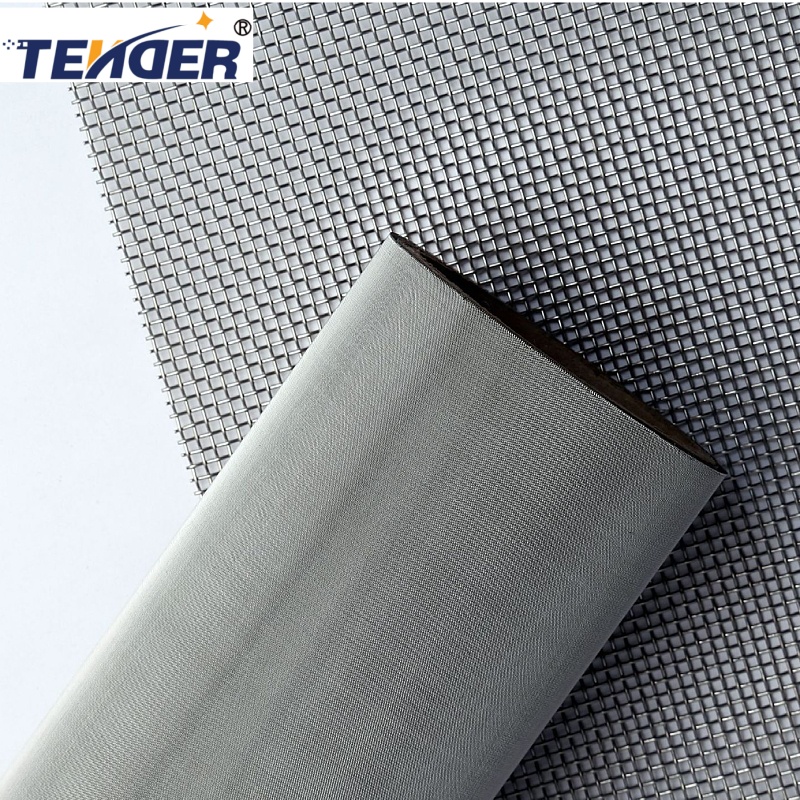 Pinagtagpi wire mesh